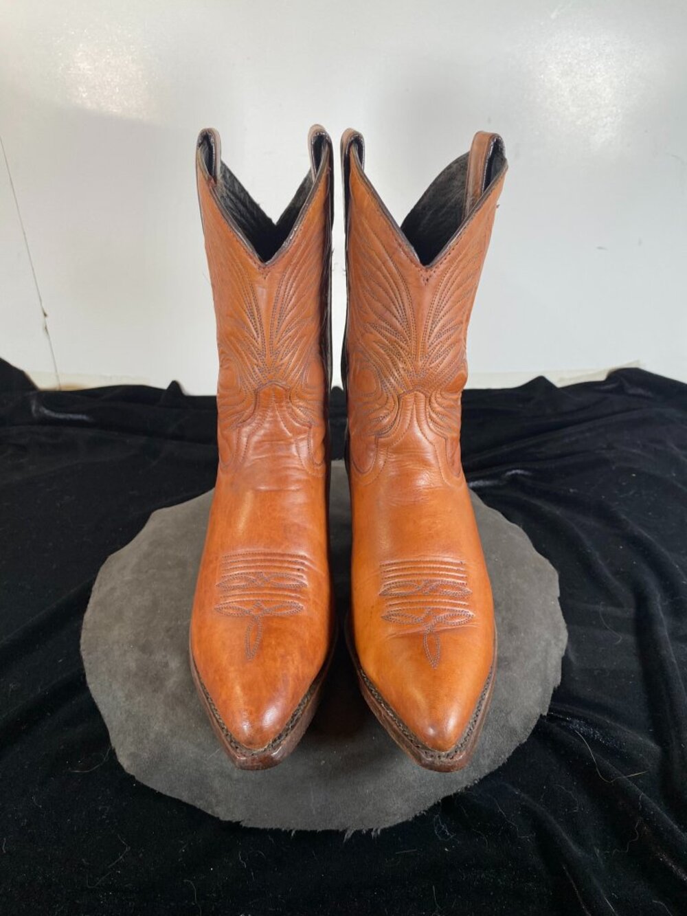 Code West Women's 7B Honey Brown Leather Mid-Calf Boots in Very Good Condition
